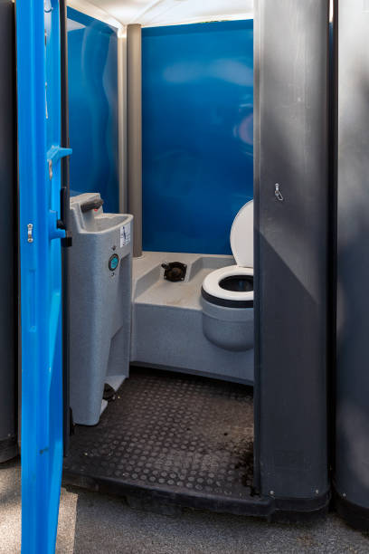 Best Portable restroom trailer rental  in Mooreland, OK